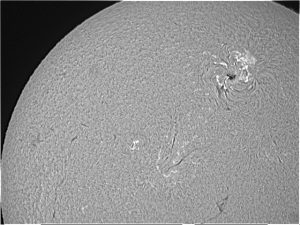 zon in H-alpha met de Lunt telescoop 9 mei 2016